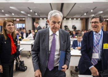 Trump pide a la Fed que rebaje los tipos de interés tras «excelentes» datos de inflación