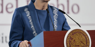 Sheinbaum expresa rechazo a redadas contra personas que trabajan «honestamente» en EE.UU.