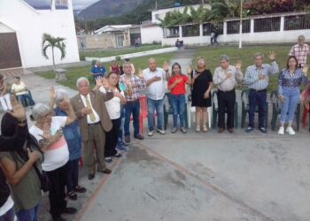 Juramentados  voceros y voceras del Consejo comunal 152 Casas de la Urbanización Bella Vista