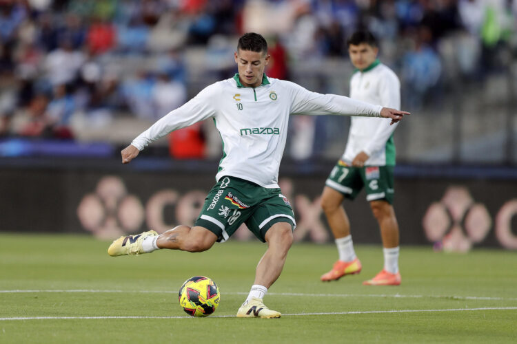 James Rodríguez, jugador del León mexicano que está concentrado con la selección colombiana de fútbol. EFE/ Isaac Esquivel