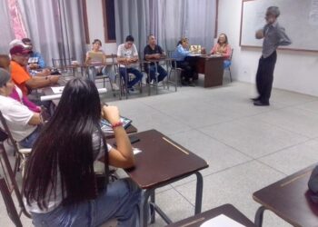 ELVA realizó taller teórico- práctico  sobre su aniversario este sábado 28 de junio