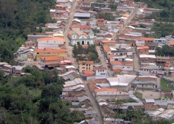 Trujillo | Fuertes lluvias dejan a comunidades de La Quebrada y Cabimbú en Urdaneta sin electricidad
