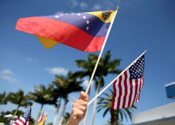 Reacciones al fin del parole humanitario para venezolanos en Estados Unidos: “Nada justifica el ensañamiento”