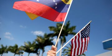 Reacciones al fin del parole humanitario para venezolanos en Estados Unidos: “Nada justifica el ensañamiento”