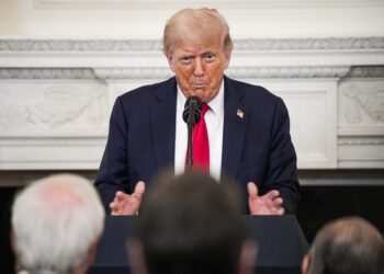 Trump reafirma su ultimátum para Rusia y dice que Ucrania no debe atacar a Moscú