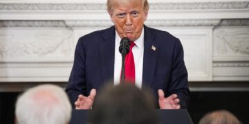 Trump reafirma su ultimátum para Rusia y dice que Ucrania no debe atacar a Moscú