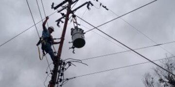 Transformador nuevo: La Laguneta en Boconó ya tiene electricidad 