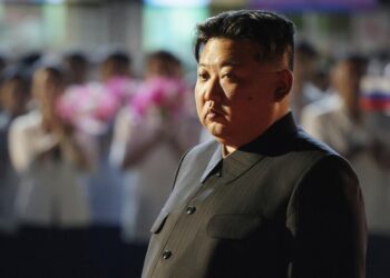 Kim celebra armisticio coreano con tibieza hacia China y llamado a la victoria ante EE.UU.