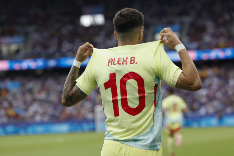 Baena celebra un gol en la final de los Juegos Olímpicos de París 2024. EFE/ Kiko Huesca