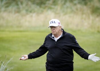 Trump anuncia acuerdo con la UE: aranceles del 15 % y compras de energía y defensa a EEUU