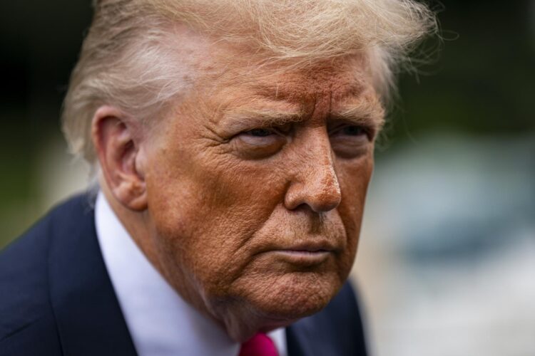 El presidente de Estados Unidos, Donald Trump, en una footgrafía de archivo. EFE/AL DRAGO
