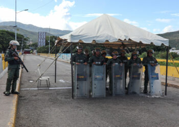 El comercio entre Colombia y Venezuela hace una pausa en la frontera por las elecciones