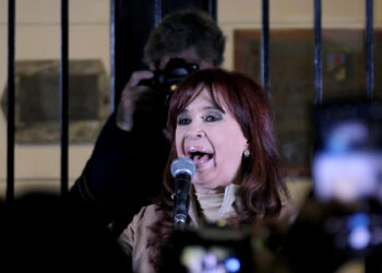 Fiscalía argentina pide cambiar el lugar de la prisión domiciliaria de Cristina Fernández