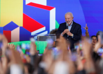 Lula le pide a Trump que reflexione sobre la importancia de Brasil y acepte negociar