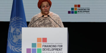 Conferencia de Sevilla cierra con iniciativas concretas y más compromiso con el desarrollo