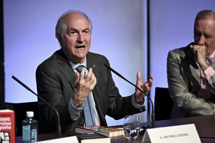 El opositor venezolano Antonio Ledezma, en el XVIII Foro Atlántico de la Fundación Internacional para la Libertad (FIL), celebrado en Madrid este miércoles. EFE/ Fernando Villar