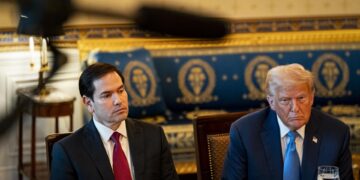 El Departamento de Estado despide a más de 1.300 empleados en EE.UU. y el exterior