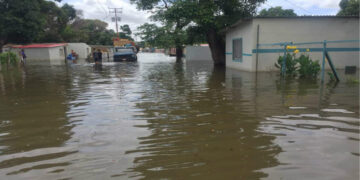 Crecida histórica del Orinoco mantiene en emergencia a Amazonas y Bolívar
