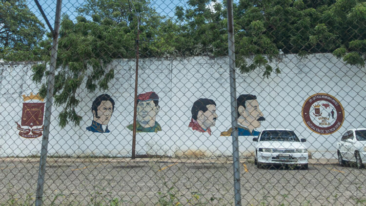 Fotografía del exterior de la Cárcel Nacional de Maracaibo, más conocida como Cárcel de Sabaneta, en Maracaibo (Venezuela), en una fotografía de archivo. EFE/ Henry Chirinos