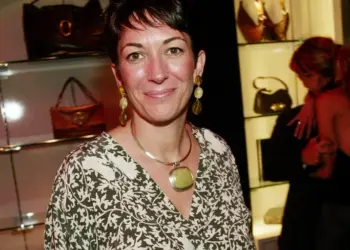 Justicia de EE.UU. planea interrogar a Ghislaine Maxwell sobre detalles del caso Epstein