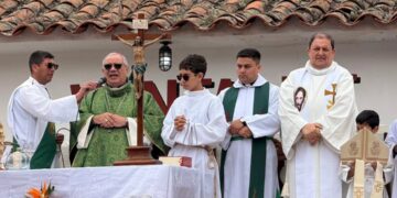 Feligresía católica se congrega para renovar la fe en el páramo merideño