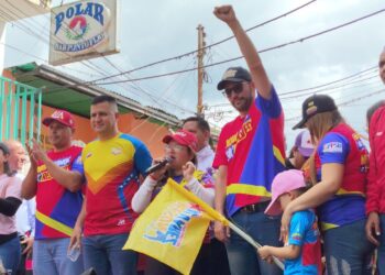 Mérida | Nelson Álvarez cerró su campaña con una marcha masiva