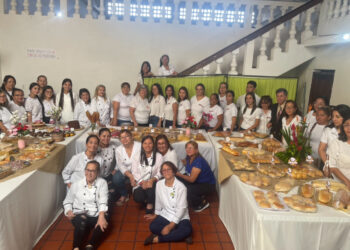 349 participantes egresaron de la Escuela para el Emprendimiento Carmen Sánchez de Jelambi