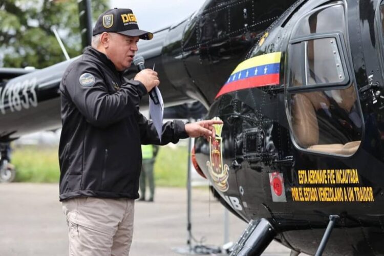 Cabello justificó la entrega de bienes incautados alegando que no pueden adquirir estos equipos por las sanciones internacionales| Foto Archivo