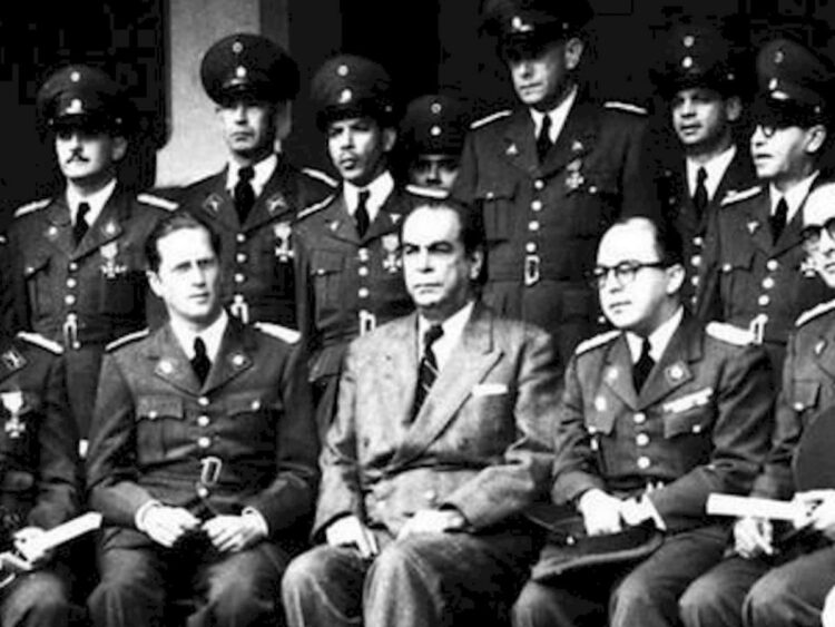 Carlos Delgado Chalbaud, Rómulo Gallegos y Marcos Pérez Jiménez.