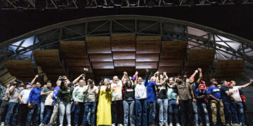 El chavismo aumenta su dominio en los comicios municipales frente a una minoría opositora