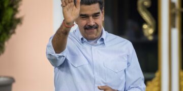 La economía creció más de un 6 % en el segundo trimestre del año, dice Maduro