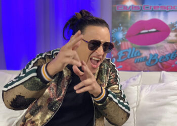 Elvis Crespo sana con música y cocina en su año más transformador