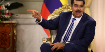 Maduro destaca capacidad de Venezuela para combatir la violencia «que viene» de Colombia