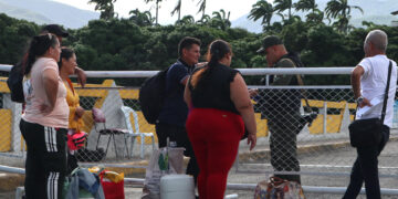 Fuerza Armada venezolana establece «estricto control» fronterizo por comicios municipales