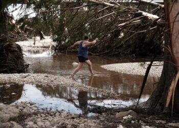 «Vi un muro gigante de agua»: testimonio de un superviviente de las inundaciones en Texas