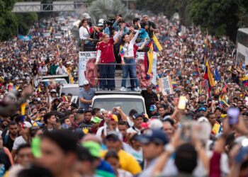 Machado y González Urrutia, liderazgos a prueba tras un año de las presidenciales