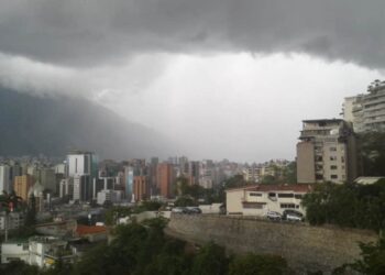 Onda Tropical 14 generará lluvias y descargas eléctricas en varias regiones del país