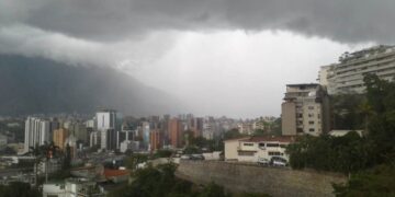 Onda Tropical 14 generará lluvias y descargas eléctricas en varias regiones del país