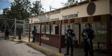 28 presos políticos han sido excarcelados, entre ellos dos alcaldes