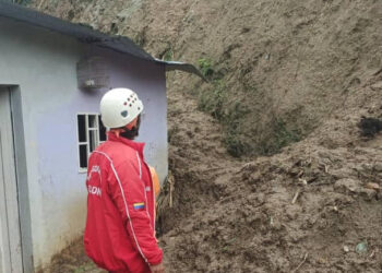 Talud cae sobre una vivienda en Santa Elena de Boconó 