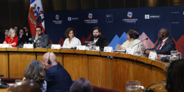 La Cumbre Mundial de Docentes advierte que faltan 44 millones de profesores en el mundo