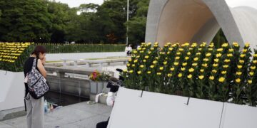 Hiroshima conmemora 80 años del bombardeo atómico ensombrecida por los conflictos globales