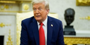 Trump dice que no enviará tropas estadounidenses como garantía de paz a Ucrania