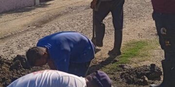 Cuadrilla especializada de la Alcaldía de Sucre reparó bote de agua en la parroquia Junín