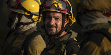 España continúa lucha contra incendios que ya arrasaron más de 380.000 hectáreas