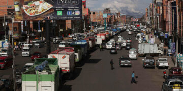 Claves de la crisis económica que deberá atender el próximo Gobierno de Bolivia