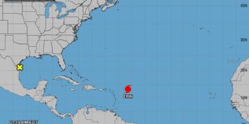 Erin se convierte en un huracán «catastrófico» con categoría 5 en el Atlántico