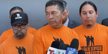 «Si ve algo, diga algo», el llamado a la comunidad de Los Ángeles para denunciar redadas
