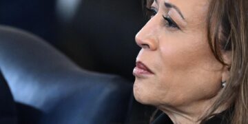 Kamala Harris dice que no desea regresar a la política porque el sistema está «roto»