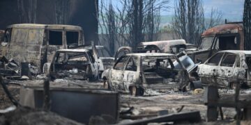 El mayor incendio en Francia en 76 años sigue descontrolado